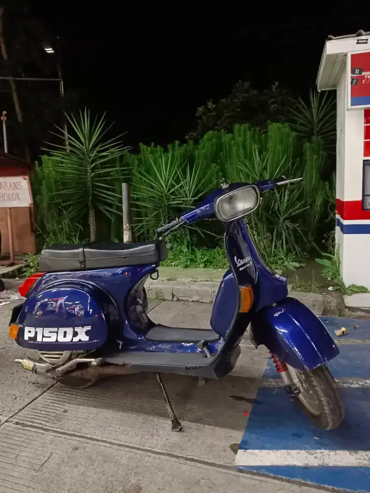 Dijual cepet vespa p150x tahun 80