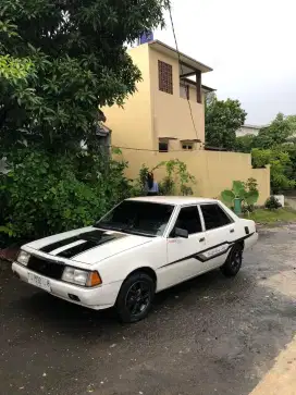 MITSUBITSHI GALANT GLX 82