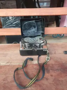 gramaphone portable Miky millitary vintage