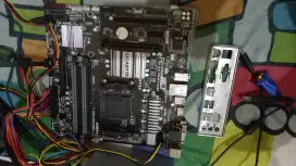 Mobo gigabyte gaming am3+ prosesor fx8320 8core diketeng
