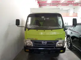 Hino Dutro 110SD engkel short 2010