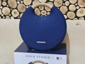 Harman kardon onyx studio 5