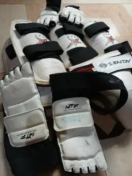 Dijual perlengkapan Teakwondo