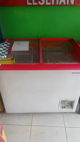Frezer Sliding Maspion