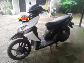 Dijual Motor Vario Karbu