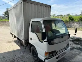 isuzu elf Box Besar