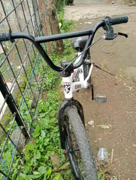 Jual sepeda BMX ukuran 20