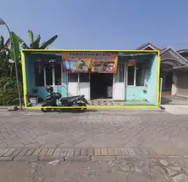 Dijual Rumah + Toko - Balongpanggang, Gresik