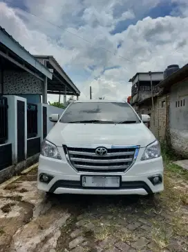 Innova v matic bensin