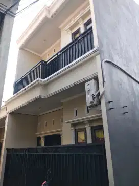 Dijual rumah siap huni di Cipinang muara Jakarta
