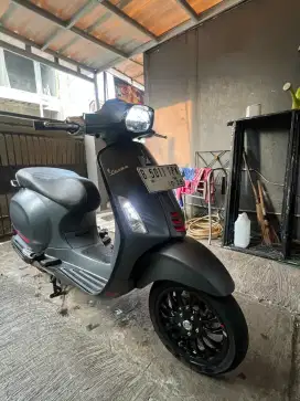 JUAL VESPA SPRINT 2023 IGET ABS