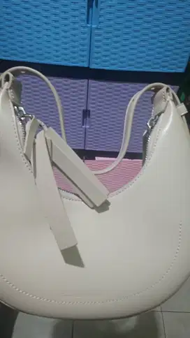 Tas Wanita Shoulder Bag Charles and Keith Original