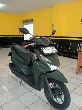 Beat deluxe smartkey 2024 akhir. Km 2 ribu on going. Terawat