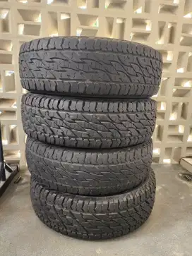 BAN BRIDGESTONE 225/75 R16
