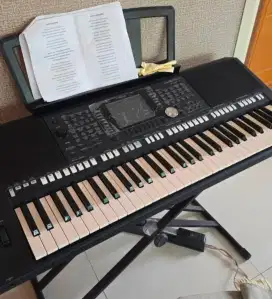 YAMAHA S950 like new