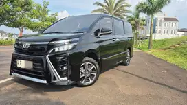 Toyota Voxy 2018 Dp 20jt