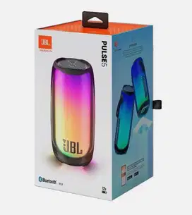 Sale good condition like new JBL pulse 5 speaker complete with box