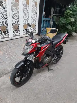 Yamaha Vixion Advance 2016 ss lengkap mesin bagus plat H Kendal