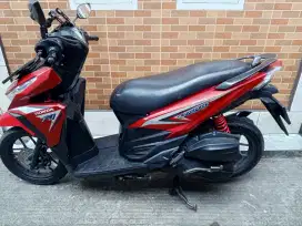 Honda Vario125 merah