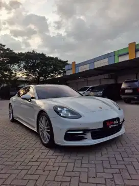 Porsche Panamera 4s 2018 LWB limited 2018
