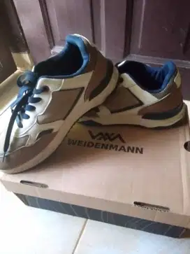 Jual sepatu pria keren