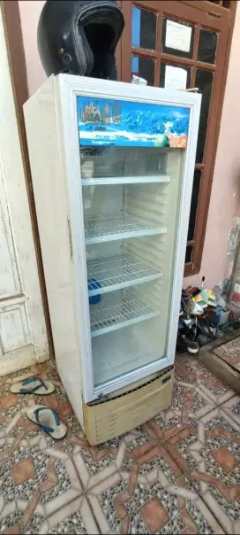 Jual showcase RSA kurang dingin