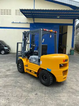 Forklift Vmax 3 TON Isuzu engine & Mitsubishi Engine 2025