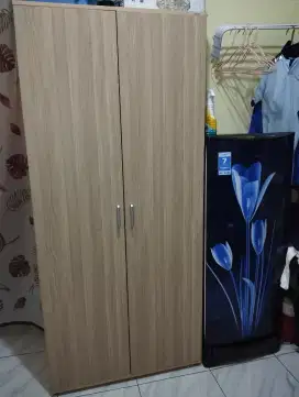 Lemari 2 pintu INFORMA