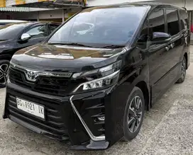 Toyota Voxy 2.0 AT odo 45 Rb 2020