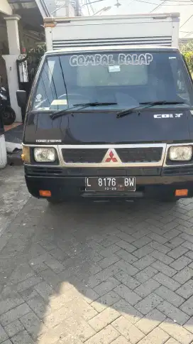 Mitsubishi L300 Full Box All Diesel  Tahun 2010.