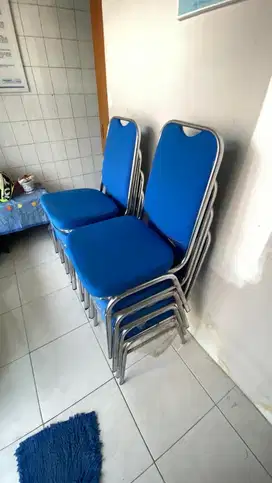 Kursi susun besi busa empuk