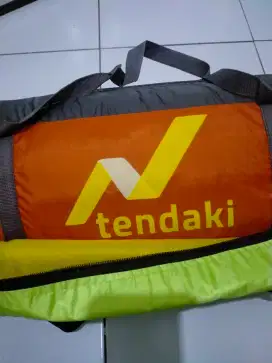 Tenda kemping / TENDAKI