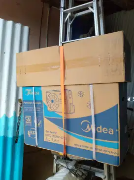 AC Midea 1/2 PK gas mei