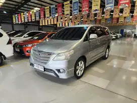 LOW KM MULUS TERAWAT LIKE NEW ! Toyota Innova 2.0 V AT BENSIN 2014