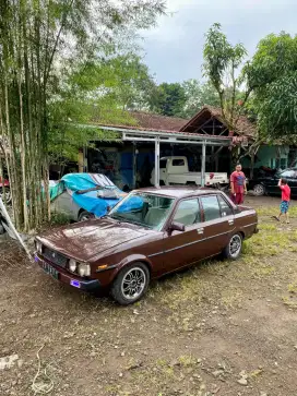 Jual cepat corola DX 1980 hanya 15,000,000