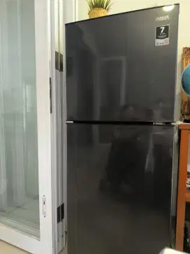 Refrigerator/kulkas