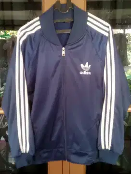 Jaket Adidas bomber body fit size L fit M