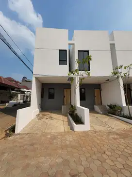 rumah 2 lantai diciracas, dekat lrt city ciracas promo free biaya