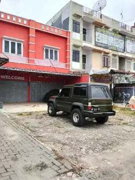 Dijual Ruko Gandeng Murah dan Strategis di Pinggir Jalan Besar