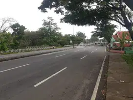 Gudang strategis,nol jalan raya Purwodadi pasuruan
