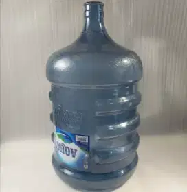 Galon aqua kosong