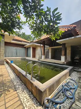DIJUAL RUMAH MEWAH KAWASAN ELITE JALAN PANGLIMA POLIM JAKARTA SELATAN