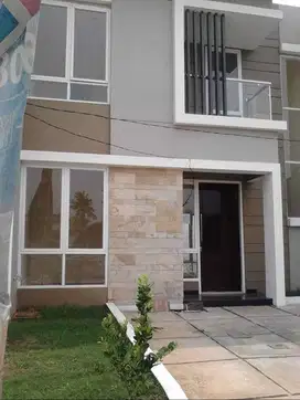 Rumah Dijual Di Botania Lake Residence Siap Huni Bisa KPR J-16492
