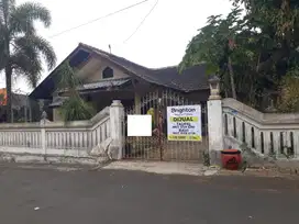 Rumah lama dekat tempat wisata sengkaling malang