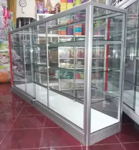 Di jual Etalase Panjang 2Mx1M Kondisi Baru