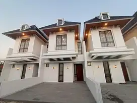 RUMAH 2 LANTAI SPESIFIKASI PREMIUM DEKAT AKSES GERBANG TOL