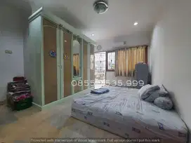 RUMAH DIJUAL DI TAMAN RATU DEKAT TANJUNG DUREN. LANTAI FULL MARMER