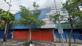 Ruko Eks Showroom Raya Kertajaya. Strategis Jalan Kembar