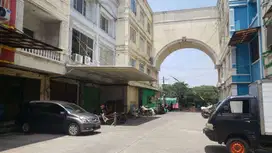 Dijual Cepat Ruko Gandeng di Duta Square, Jakarta Barat