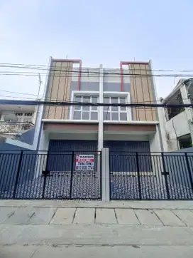 SS3113- Dijual Cepat Ruko Brand New Siap Huni di Gading Griya Lestari